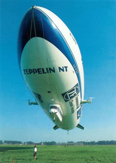 Der_Zeppelin_NT_hebt_ab